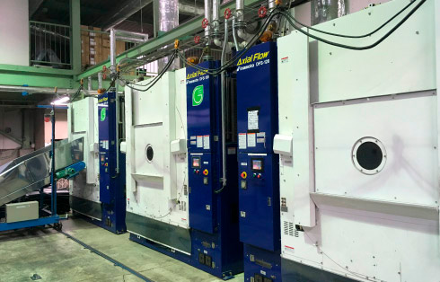 自社クリーニング工場【大型乾燥機】Axial Flow inamoto DFS-120