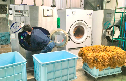 先輩社員の声　工場内画像4