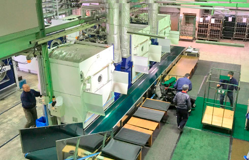 自社クリーニング工場
